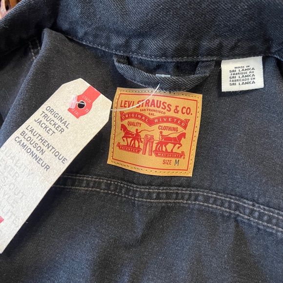 Levis Trucker Jean Jacket NWT - Picture 4 of 6